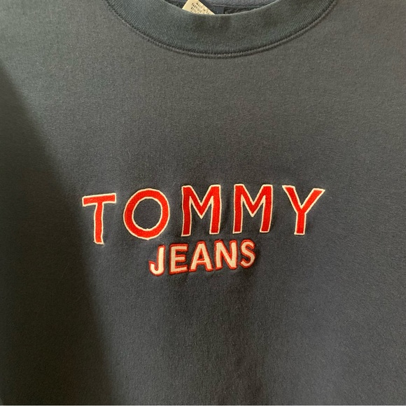 Vintage Tommy Hilfiger Sweatshirt 💙❤️ - Picture 3 of 7